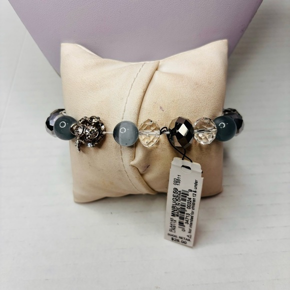 2/$25 MONET Beaded Elastic Bracelet - Picture 5 of 6